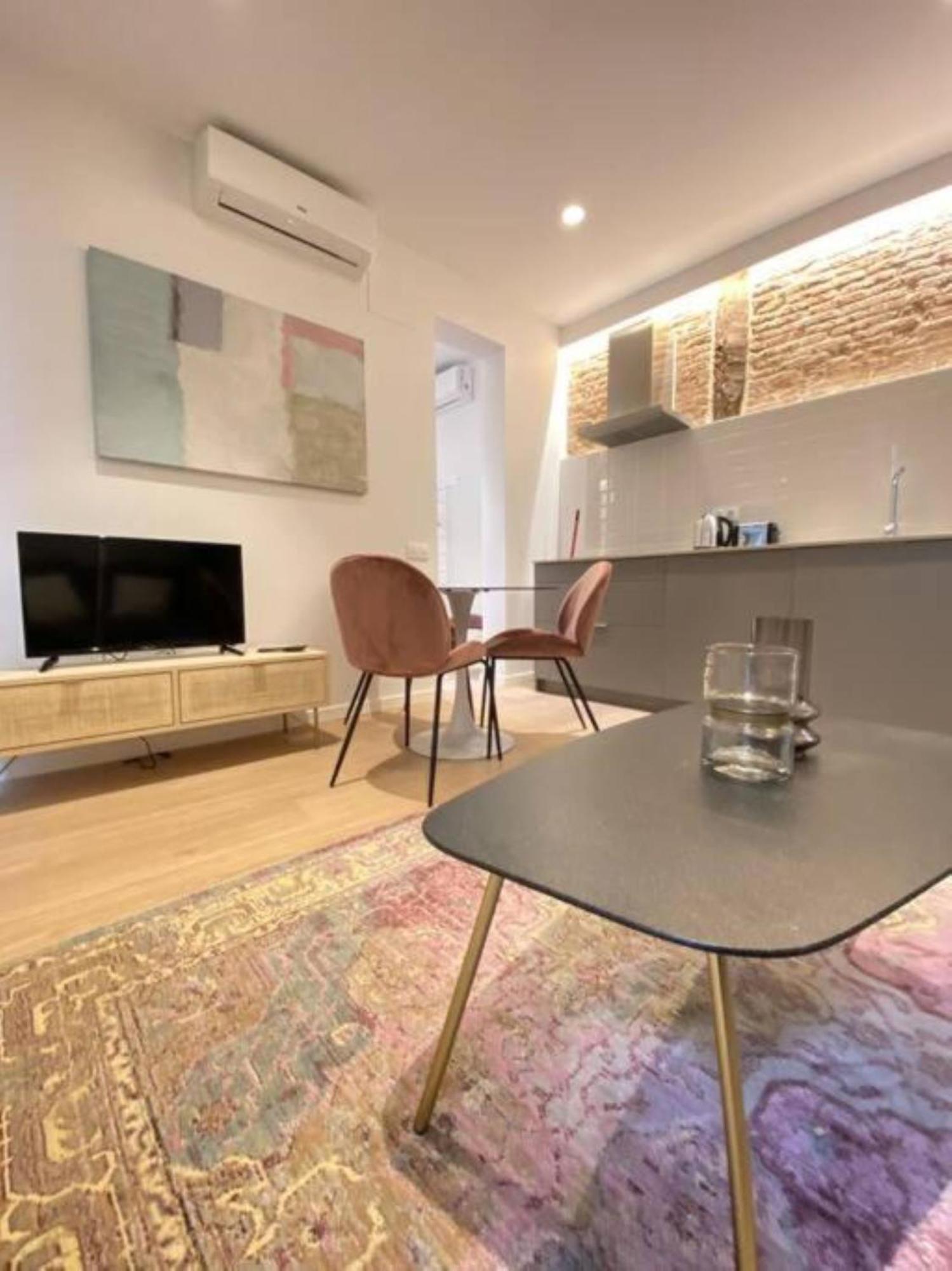 Apartamentos En La Latiina Madrid Exterior foto